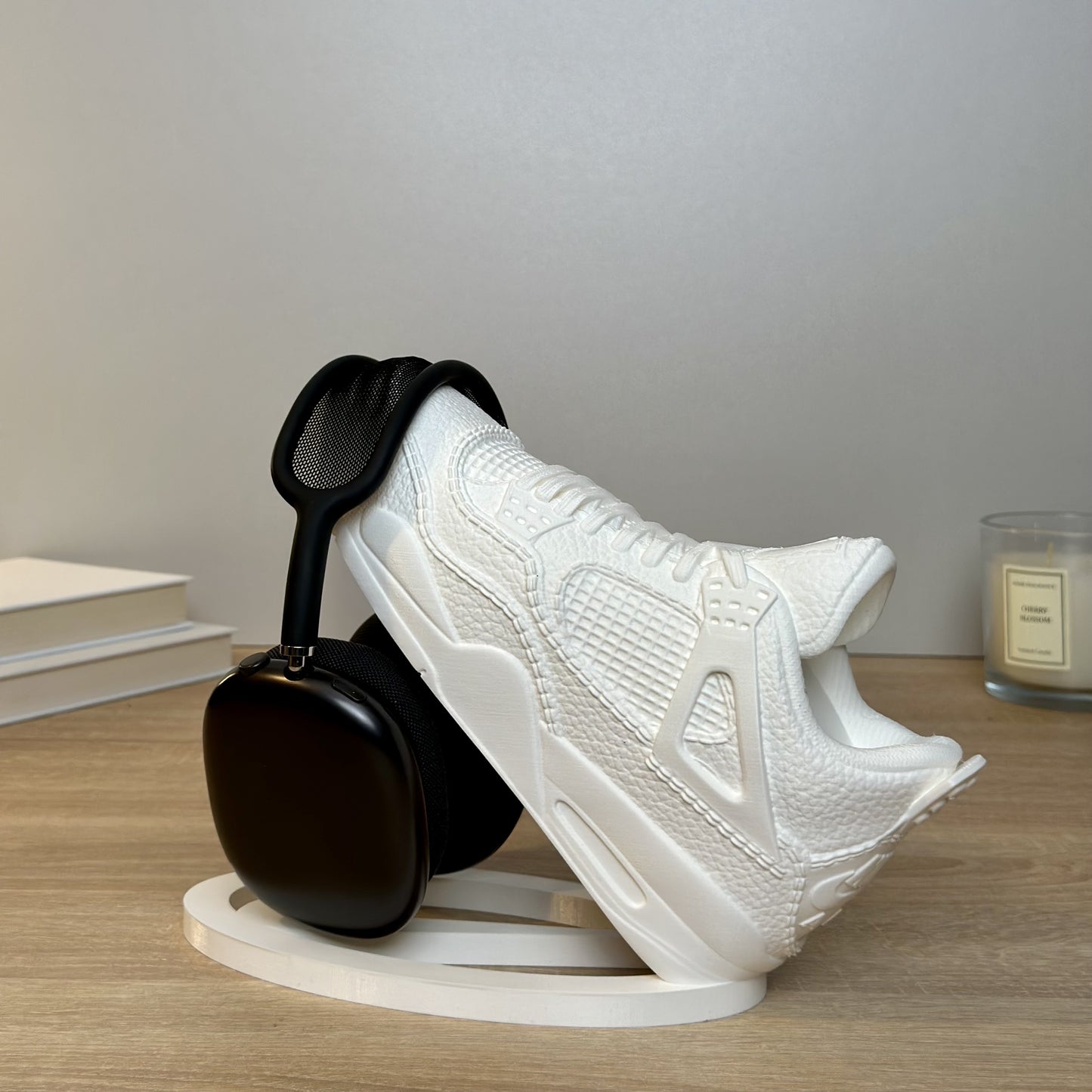 Air Jordan 4 headphone stand