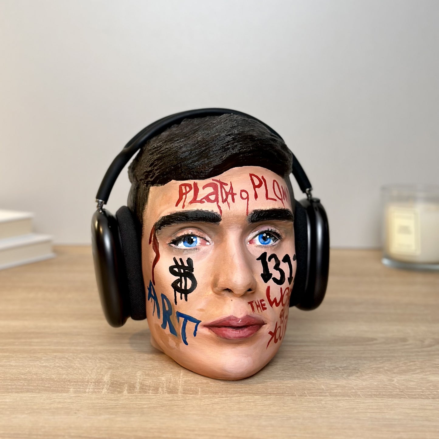 Tommy Shelby headphone stand