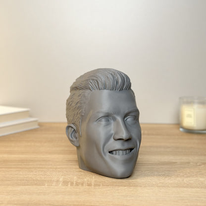 Cristiano Ronaldo headphone stand 2