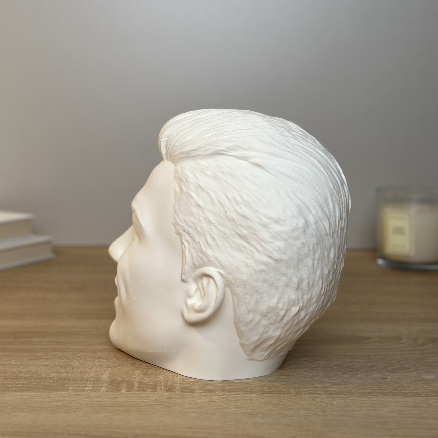 Cristiano Ronaldo headphone stand 2