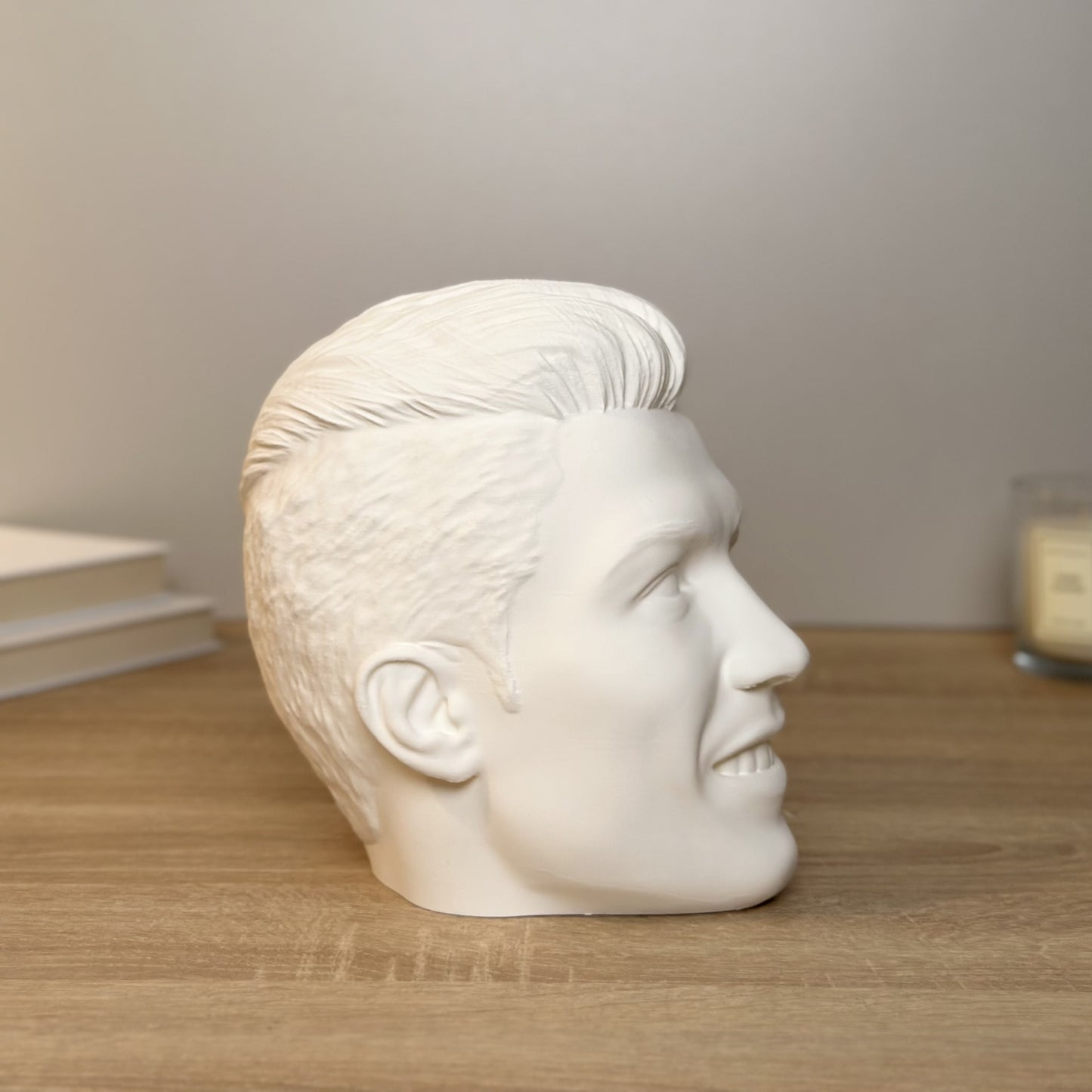 Cristiano Ronaldo headphone stand 2