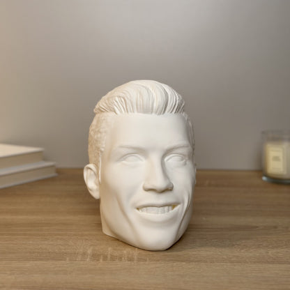 Cristiano Ronaldo headphone stand 2